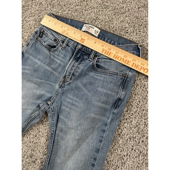 Abercrombie Kids Straight Jeans Medium Wash Casual Denim Girls 13 / 14 - Picture 8 of 9
